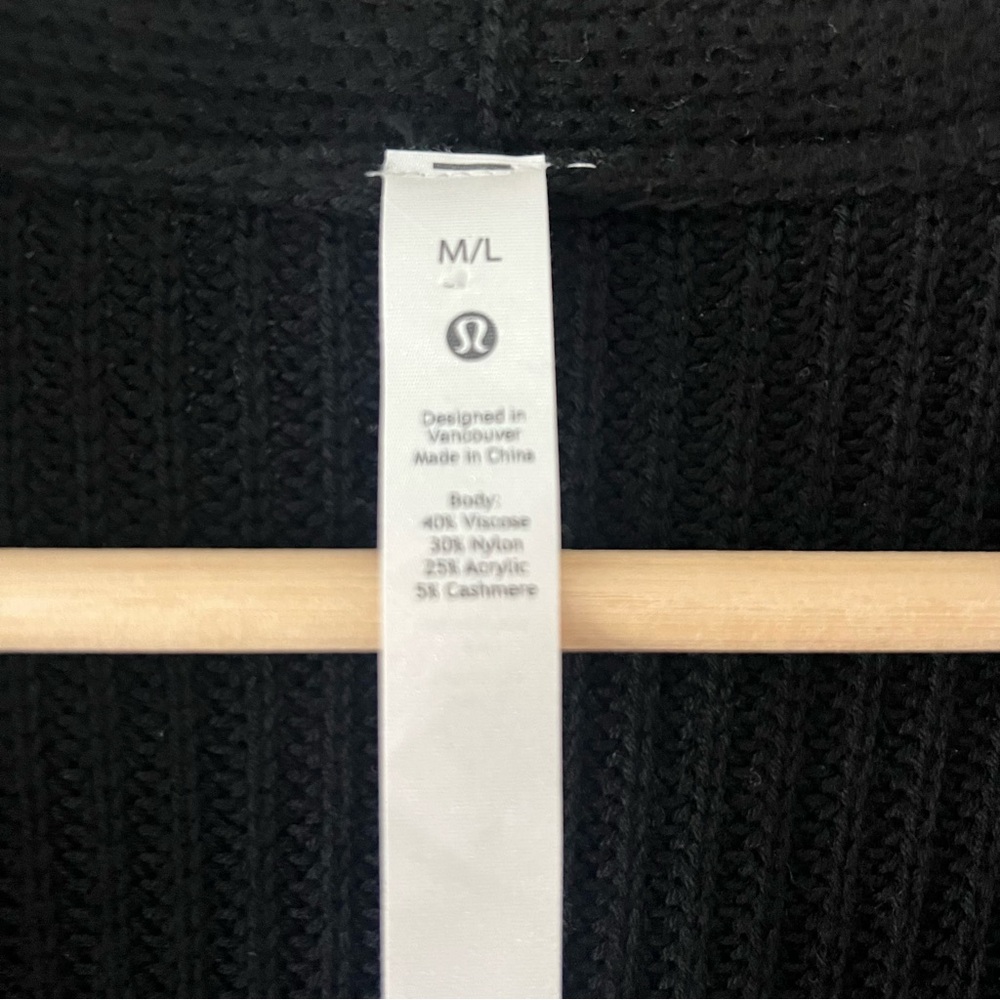 LULULEMON | Cashlu Sweater Wrap | M/L - Picture 3 of 6